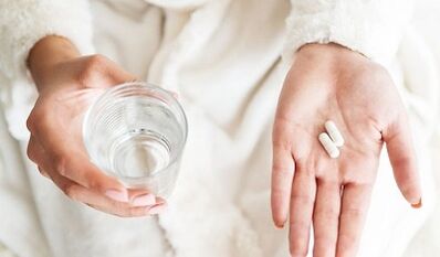 What drugs are incompatible with alcohol